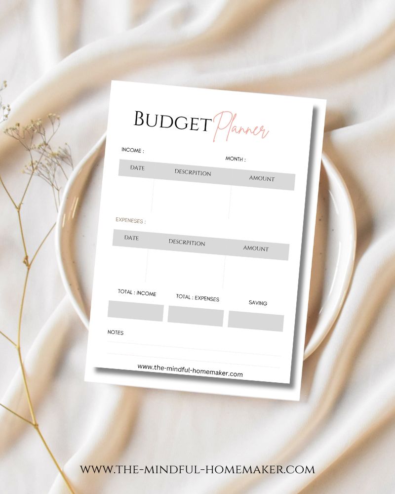 Budget Tracker monthly expenses template excel