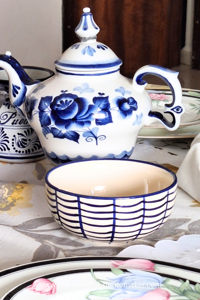 11 ways to china cabinet organization china cabinet hutch