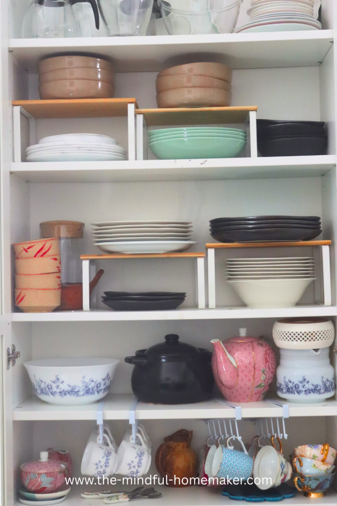 11 ways to china cabinet organization china cabinet organization display