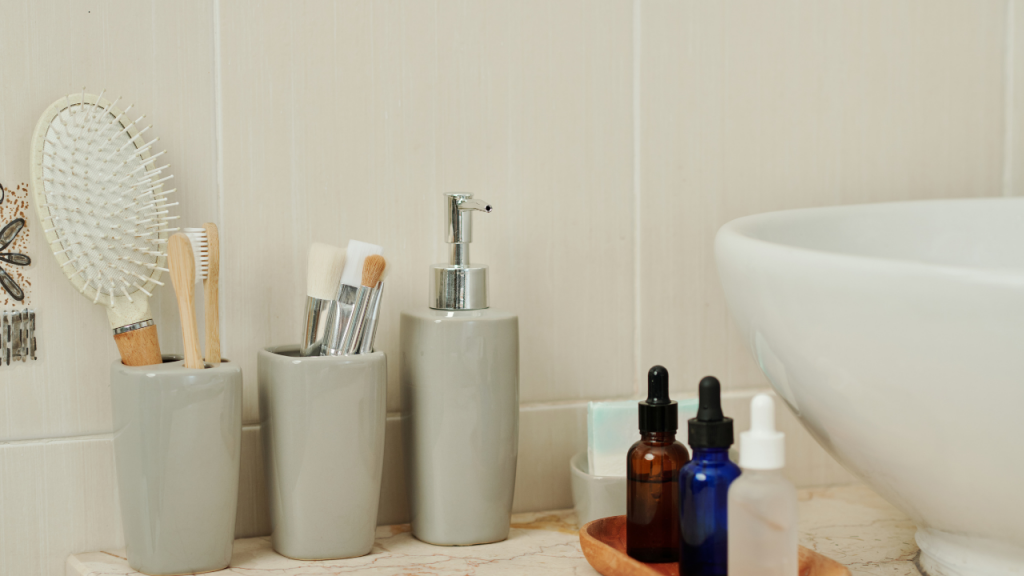 9 helpful tips for bathroom organisation Bathroom sink