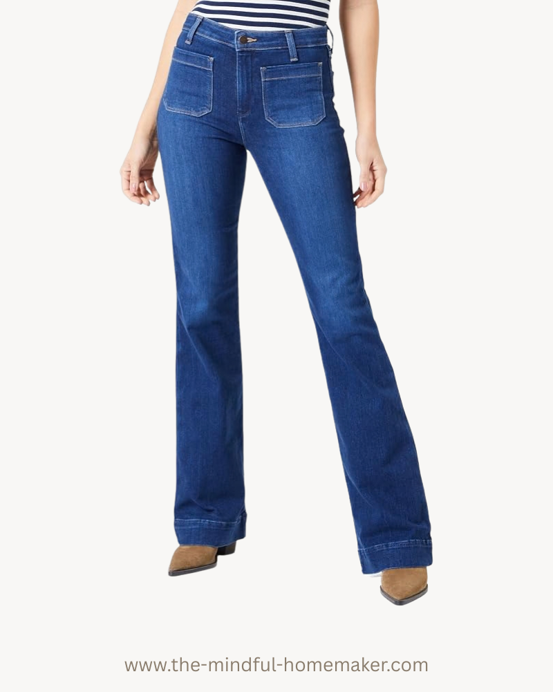 stay at home mom capsule wardrobe